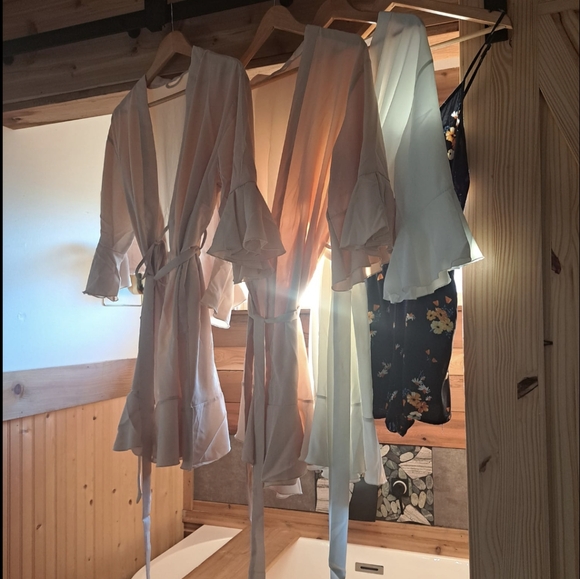 3 bridesmaid / bride robes - Picture 3 of 4